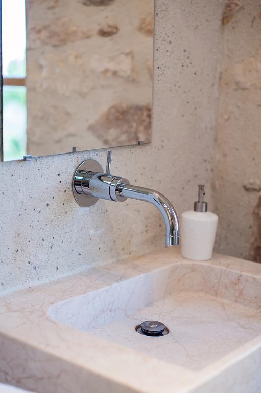 Les Champs De Provence Bed & Breakfast La Baume-de-Transit ภายนอก รูปภาพ